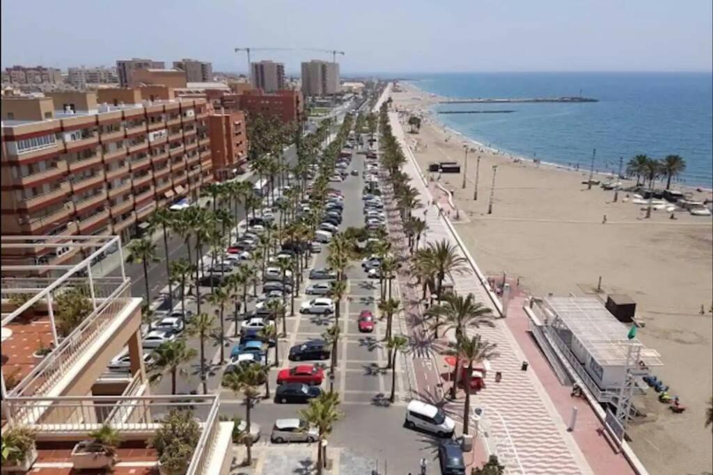 El Rinconcito Cubano En La Playa Apartment Almeria Exterior photo